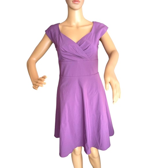 Le Chateau Dress - Picture 1 of 4